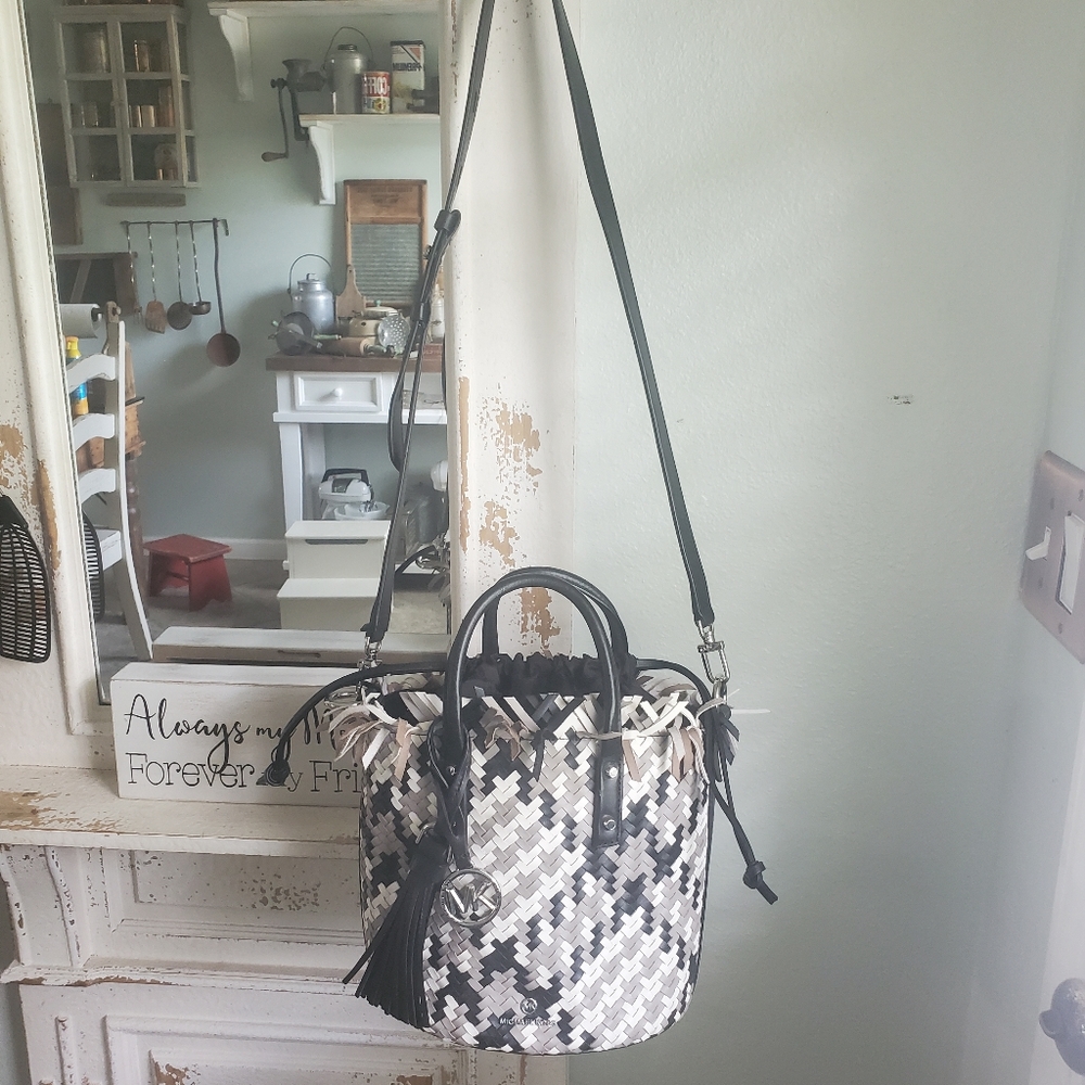Bucket Bag